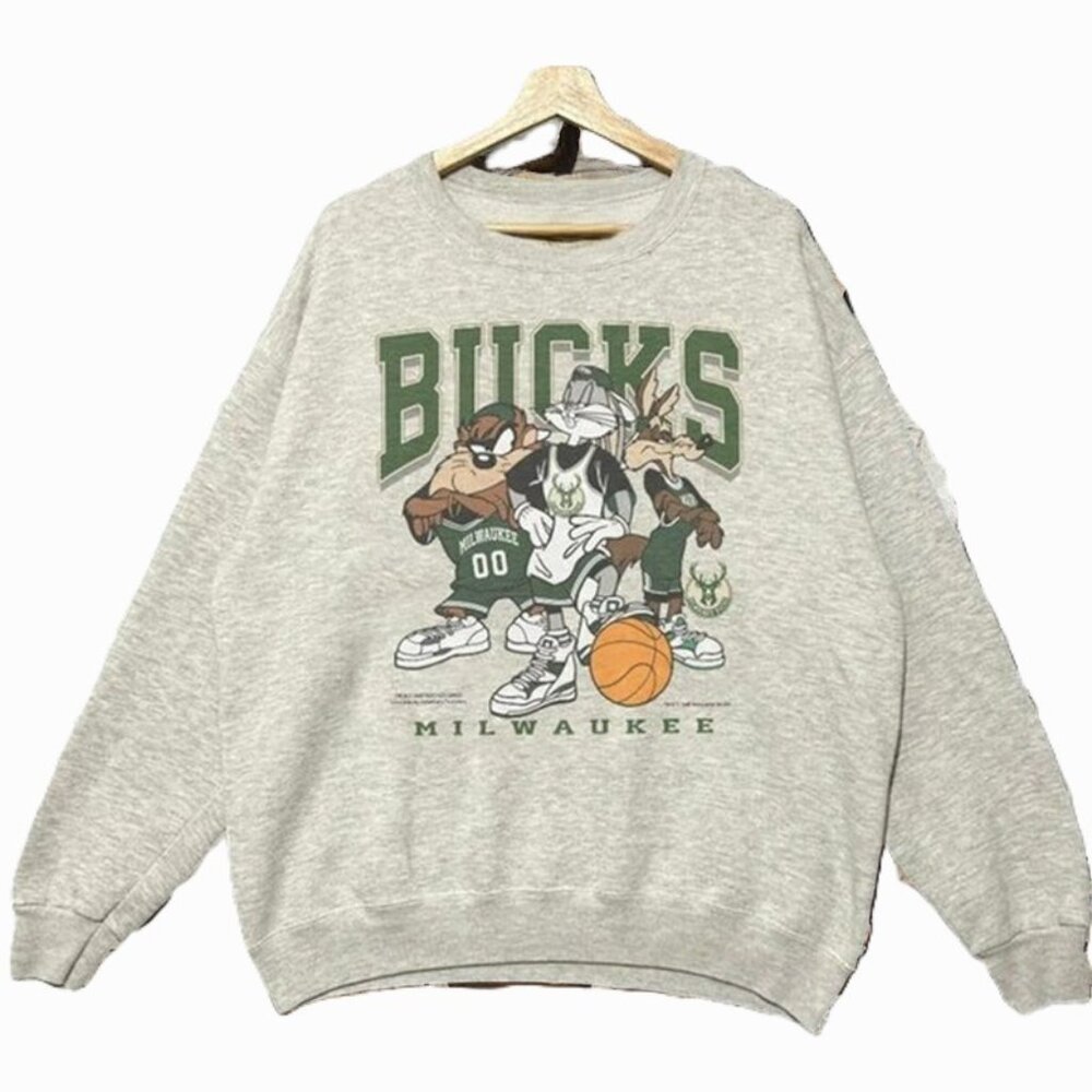 Vintage Style Milwaukee Bucks Looney Tunes Sweatshirt, NBA Milwaukee